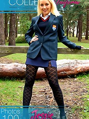 Jessie B - college-uniform.com